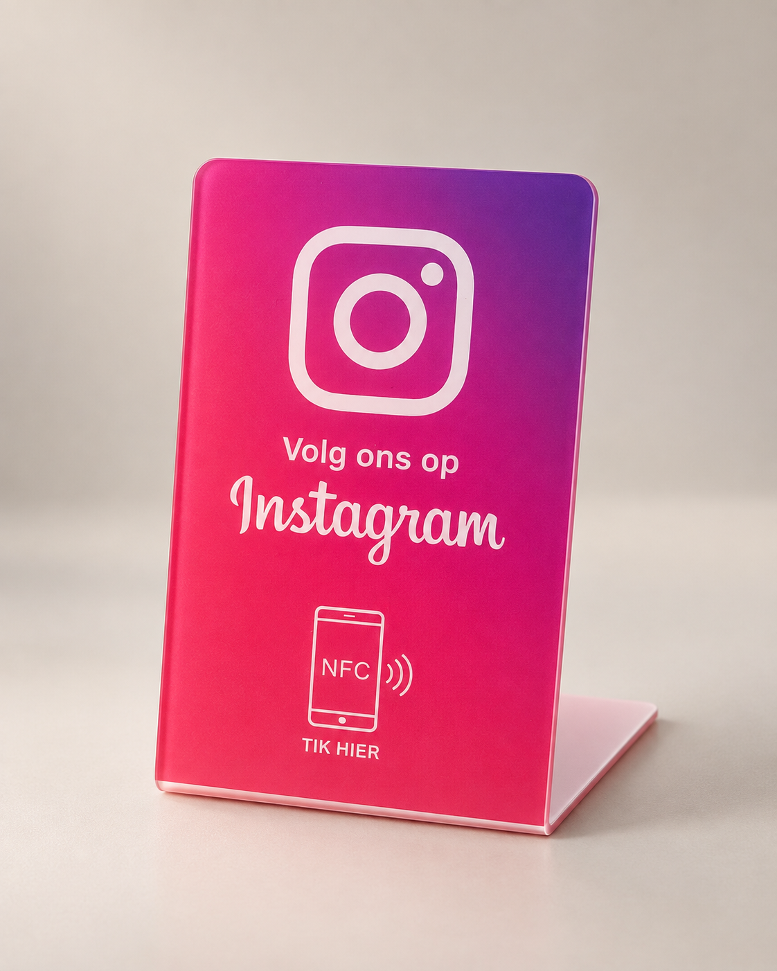 Instagram Bordje met NFC, schuin van voren